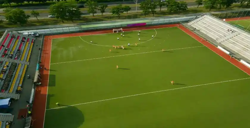 artificial turf maintenance